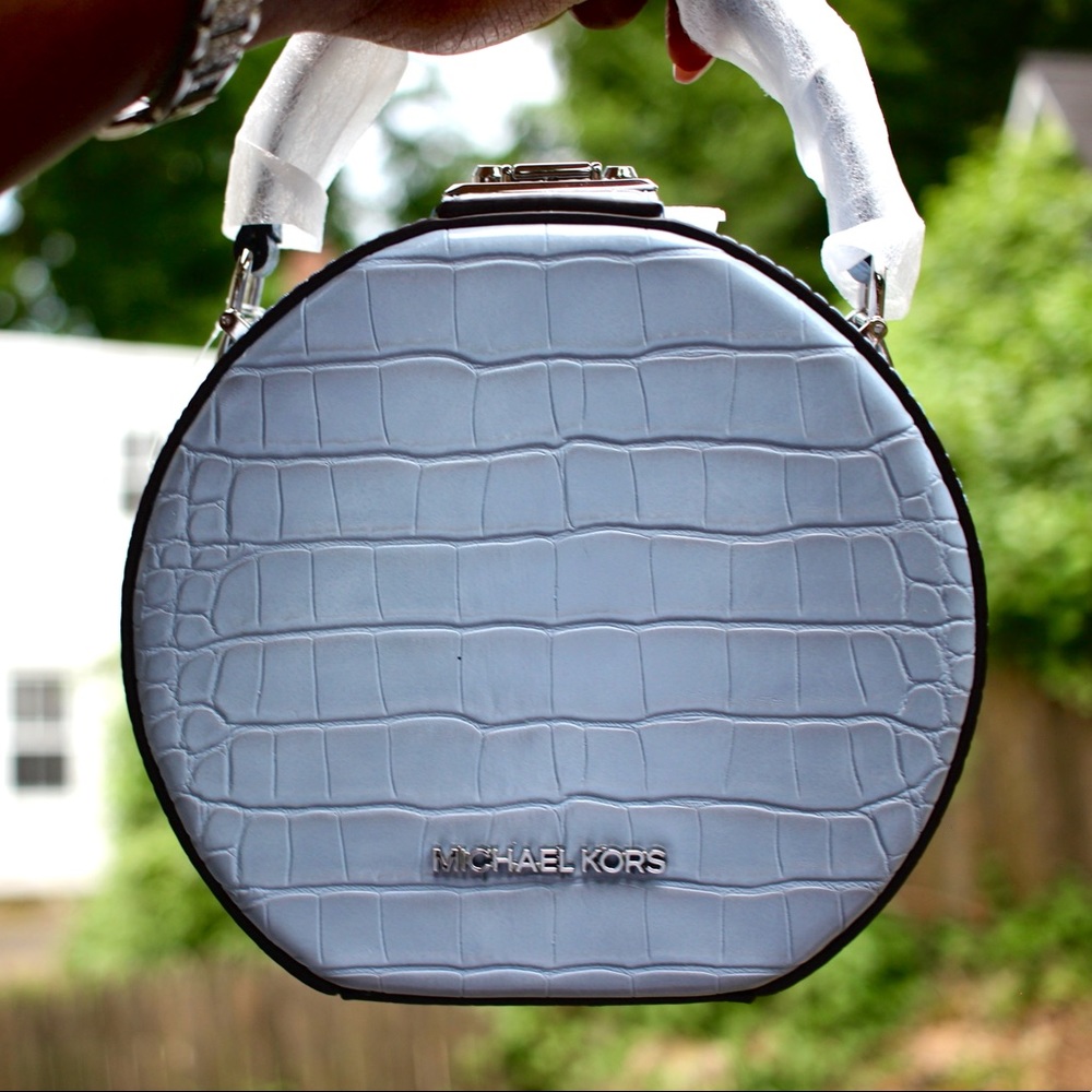 Brand New Micheal Kors Baby Blue Circle Bag